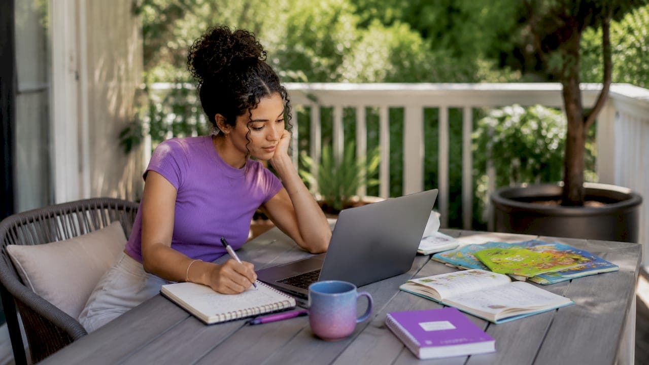 Nanny Professional Networks: A Parent's 2026 Guide